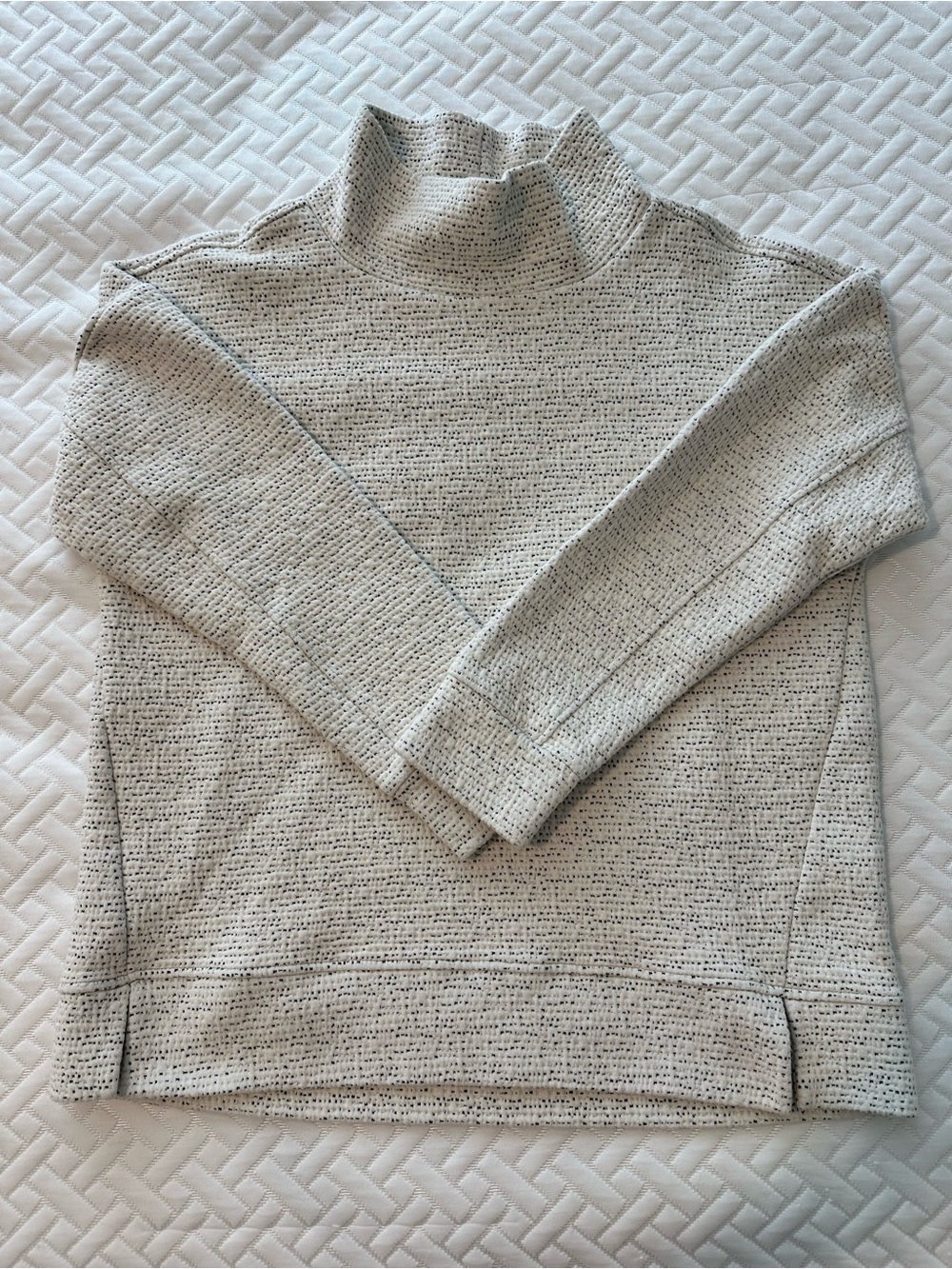 Jockey Mockneck